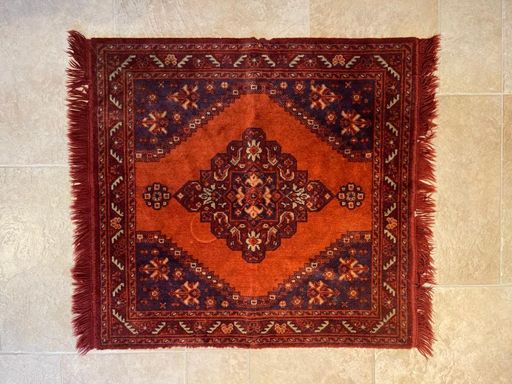 Persisch tapijtje wandkleed tafelloper, Ophalen of Verzenden, Gebruikt, Rechthoekig, 50 tot 100 cm
