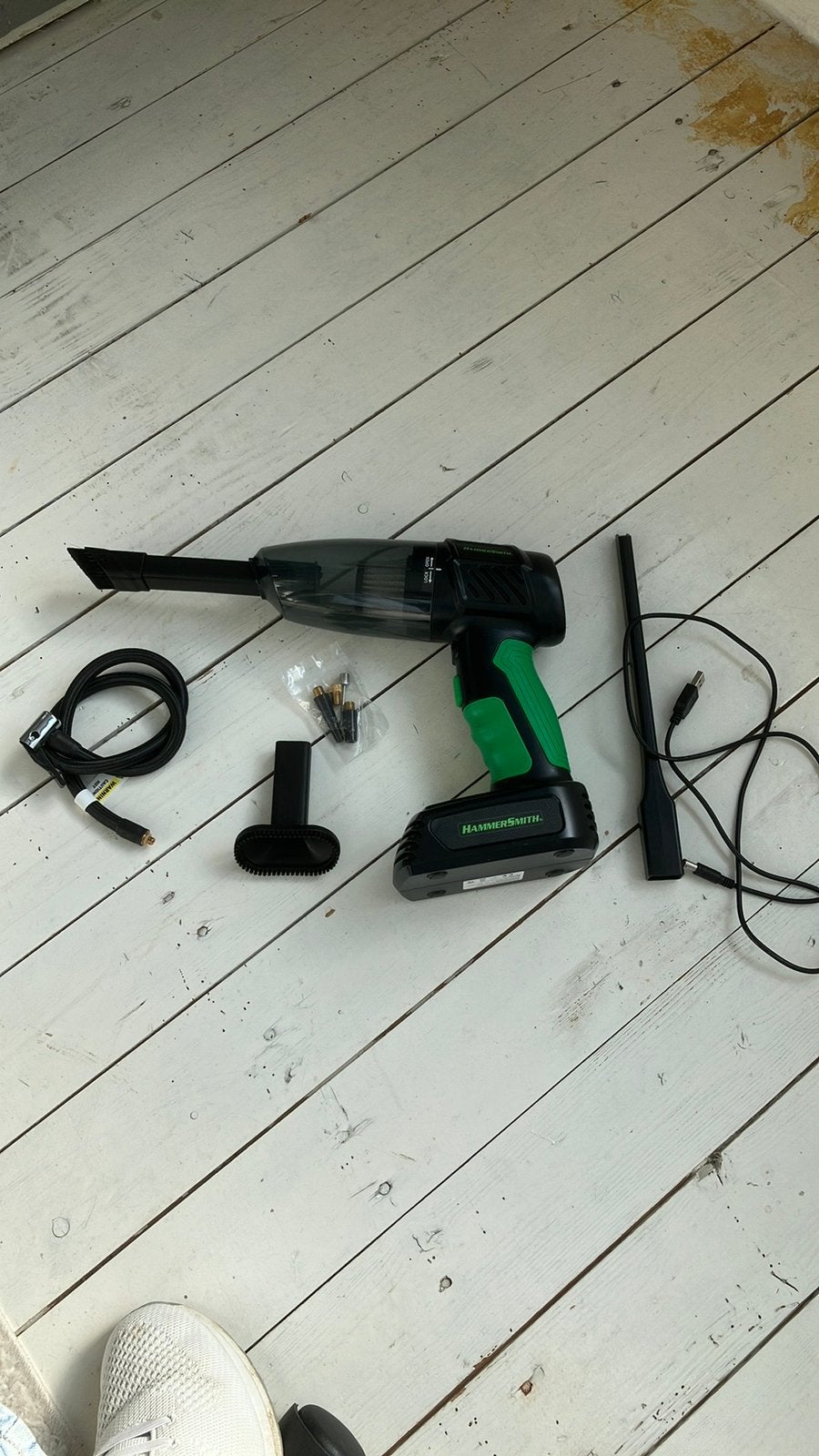 Snoerloze handstofzuiger/ lucht compressor, Ophalen, Gebruikt