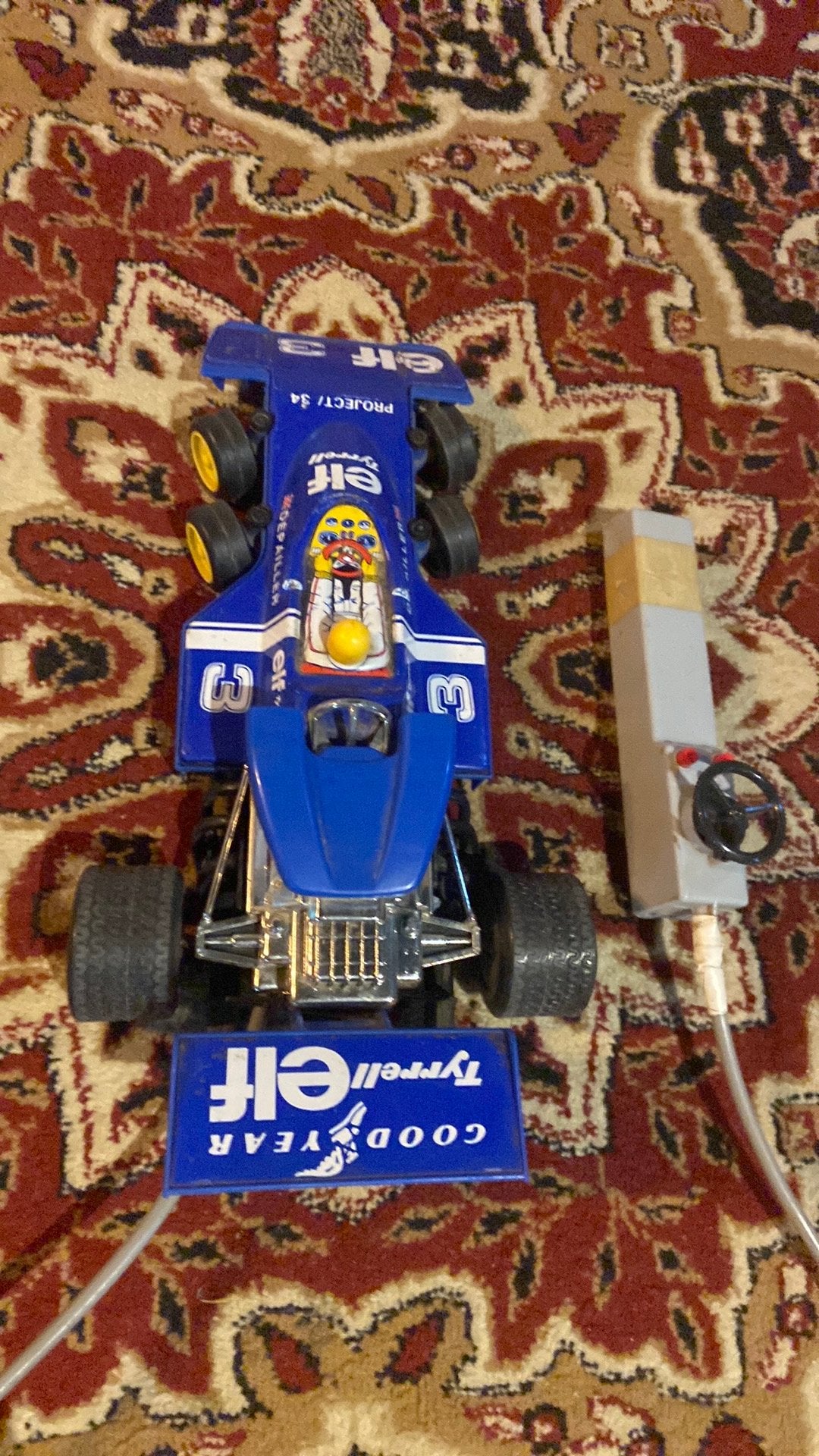 Afstand bestuurbare auto tyrrell 34, Hobby en Vrije tijd, Modelauto's | 1:18, Verzenden, Gebruikt, Overige merken