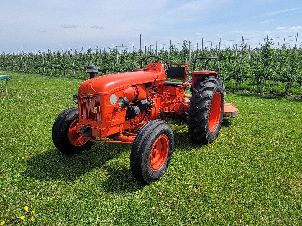 Mooie oldtimer trekker Renault P70 1960, Zakelijke goederen, Renault, Meer dan 10000, Oldtimer, Ophalen of Verzenden