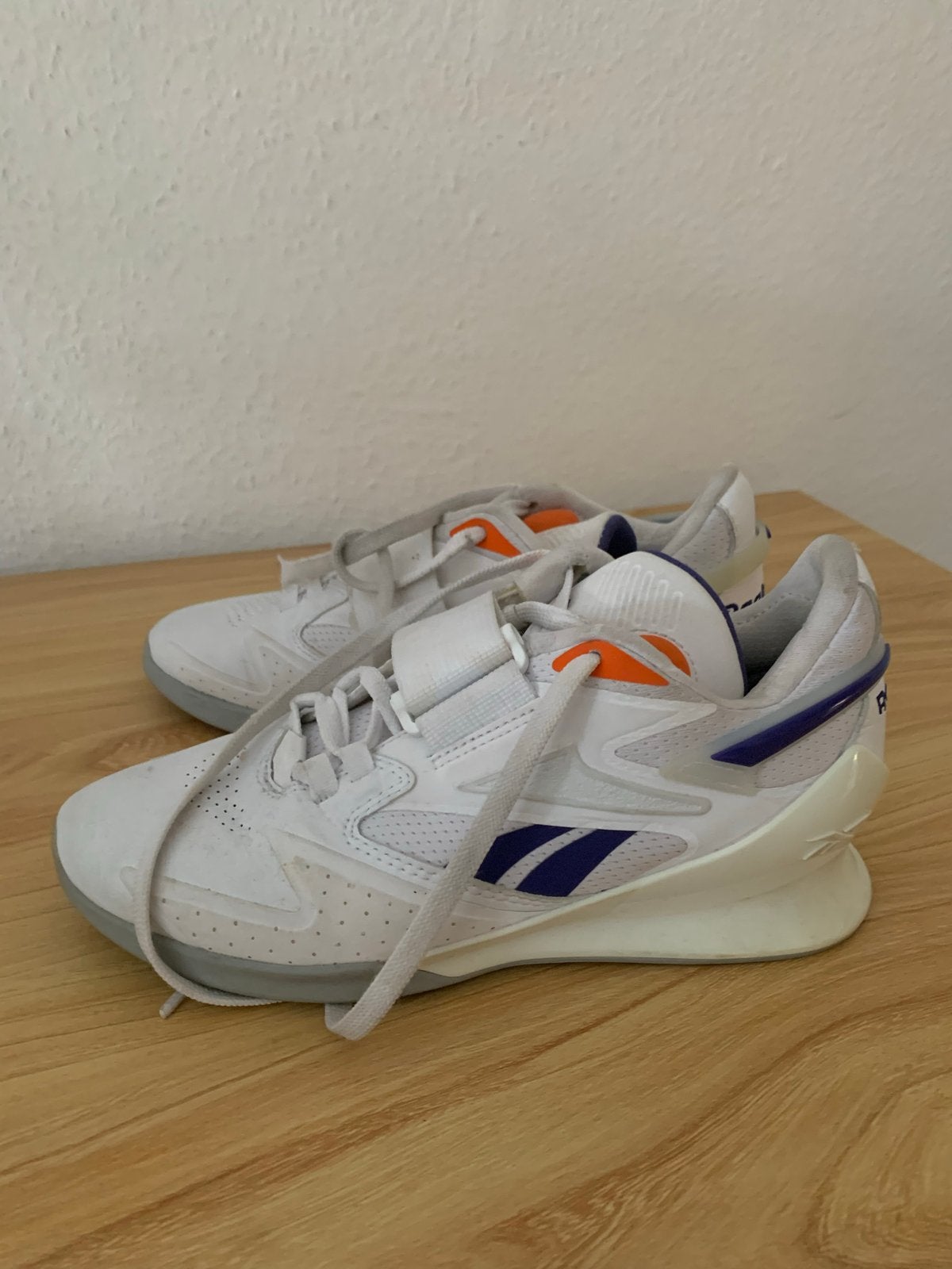 Reebok Women weightlifting shoes - maat 37.5, Ophalen of Verzenden, Gedragen, Wit, Sportschoenen