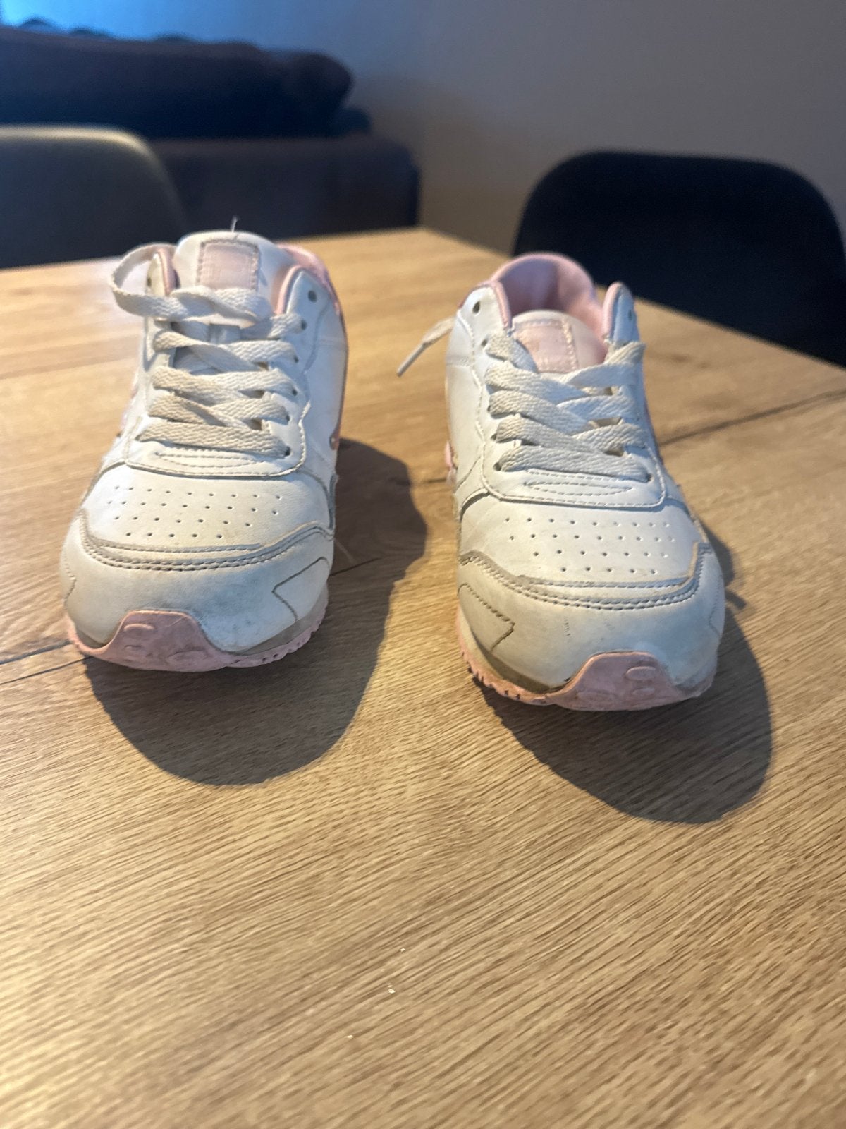 Fila sneakers wit met roze accenten, Wit, Ophalen of Verzenden, Sneakers of Gympen, Gedragen