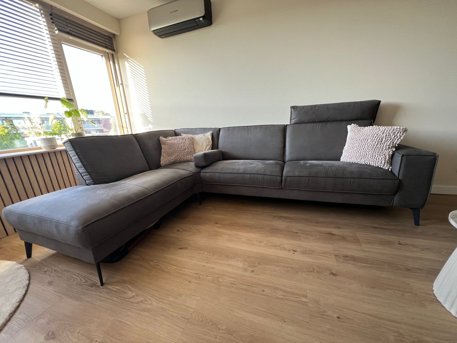 Moderne hoekbank Pronto Wonen Barrio - zo goed als nieuw, Huis en Inrichting, Ophalen, 250 tot 300 cm, Hoekbank, Zo goed als nieuw