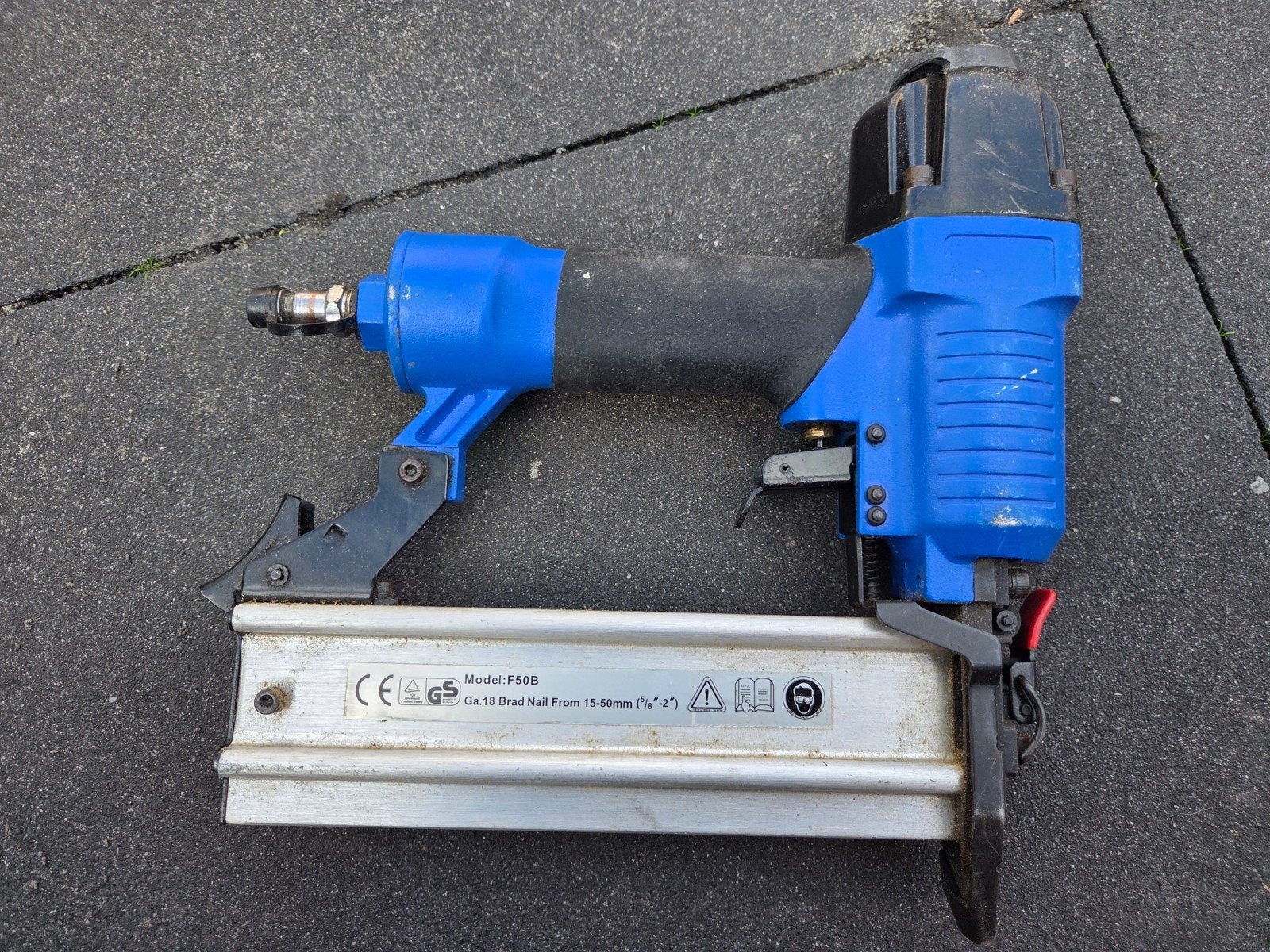 Pneumatische tacker F50B, Ophalen of Verzenden, Gebruikt, Tacker/nietmachine, Overige merken