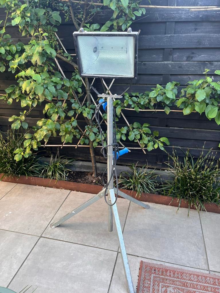 EUROLux Bouwlamp met Statief - Max 1000W, Doe-het-zelf en Verbouw, Bouwverlichting, Ophalen, Gebruikt, Met statief, Lamp met armatuur