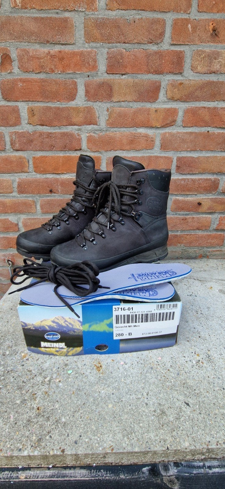Meindl Militaire gevechtslaars M1. Maat 280B  / 44., Ophalen of Verzenden, Zo goed als nieuw, Bruin, Wandelschoenen of Bergschoenen