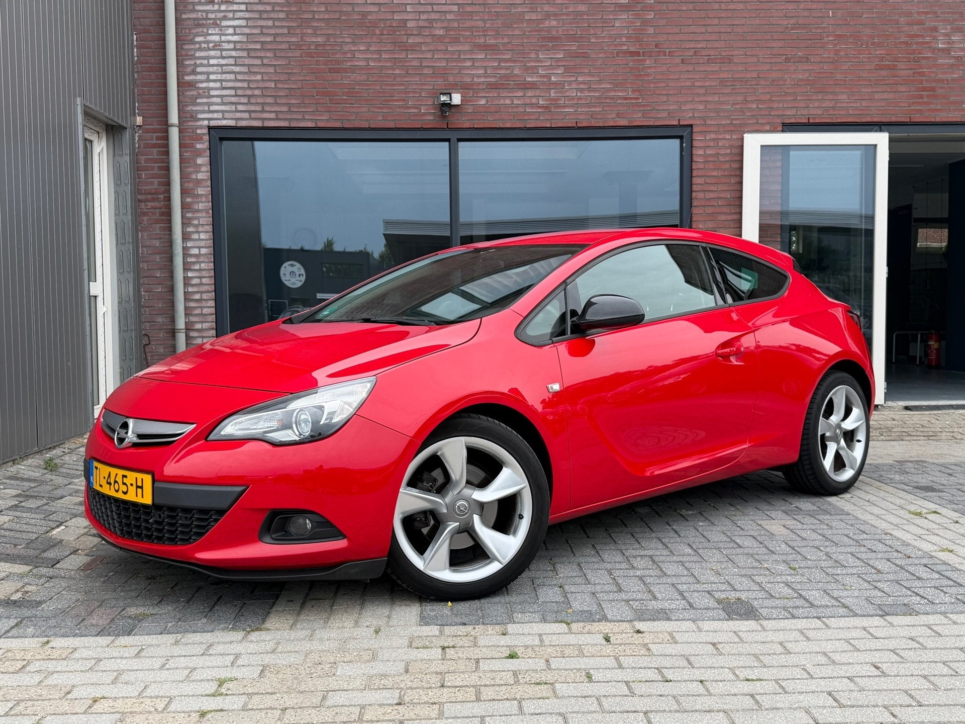 Opel Astra GTC 1.4 Turbo Sport | Airco | cruise | Sport Stoe, Auto's, Opel, Voorwielaandrijving, Stof, Zwart, 4 cilinders
