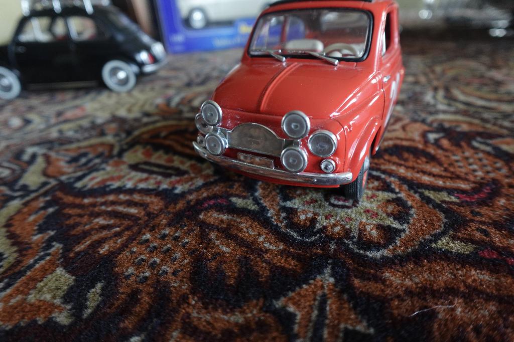 FIAT 500 CLASSIC RALLY HEEL APARTE  SOLIDO GEEN OVP, Hobby en Vrije tijd, Modelauto's | 1:18, Ophalen of Verzenden, Zo goed als nieuw