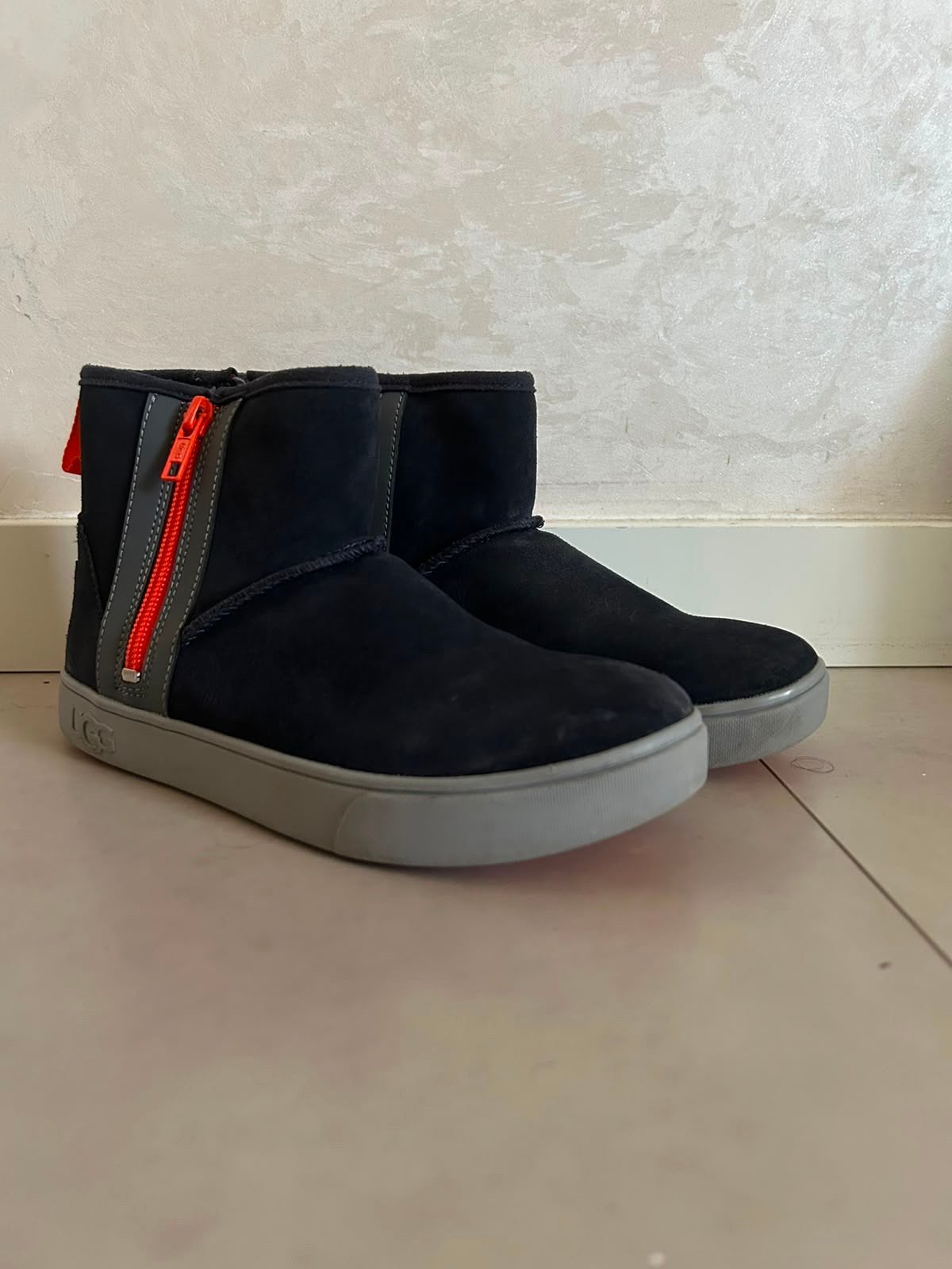 Mooie uggs schoenen/laarzen maat 36, Kinderen en Baby's, Kinderkleding | Schoenen en Sokken, Ophalen of Verzenden, Zo goed als nieuw