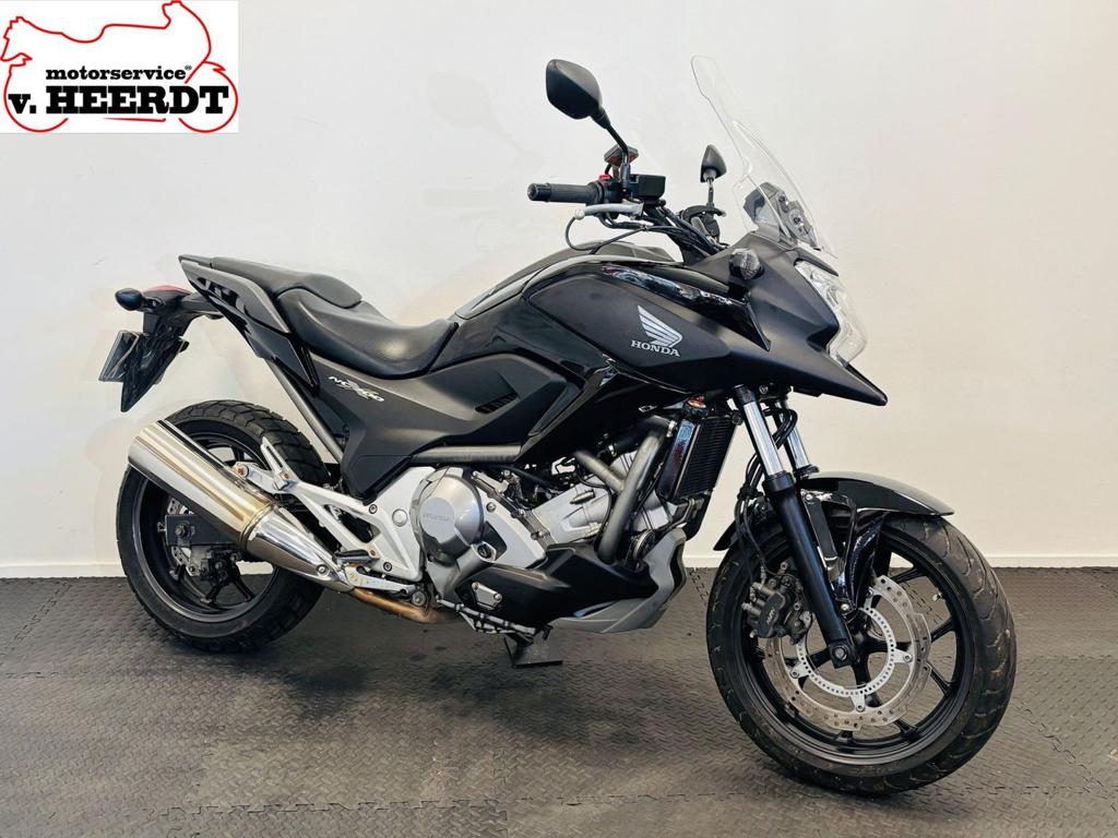 HONDA NC 700 X DCT C-ABS (bj 2013) 32,556 km, Motoren, Motoren | Honda, Bedrijf, Overig, 2 cilinders