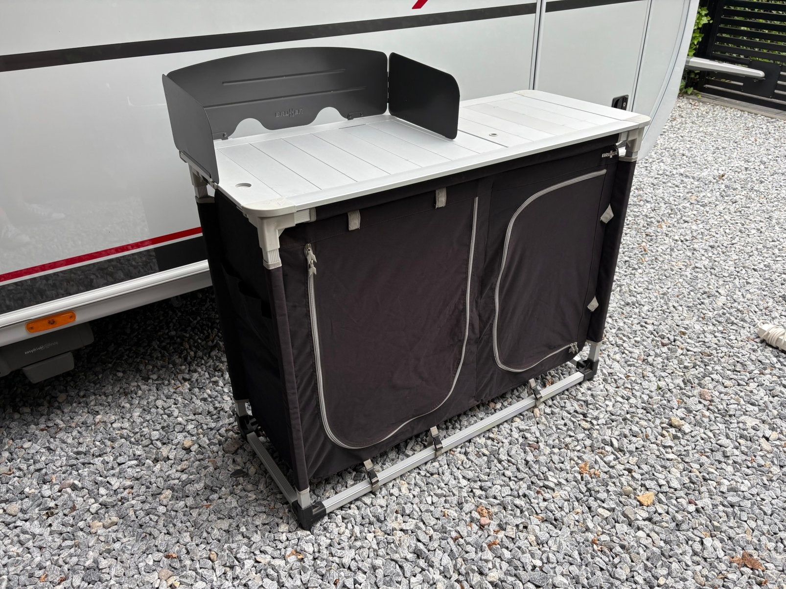 brunner azabache ctw square campingkeuken keuken + spoelbak, Caravans en Kamperen, Ophalen, Zo goed als nieuw, Campingkast