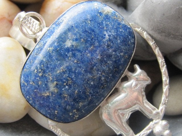 h. beeldige edelsteenhanger LAPIS LAZULI  + gratis verzendin, Overige voorstellingen, Verzenden, Nieuw, Steen of Mineraal
