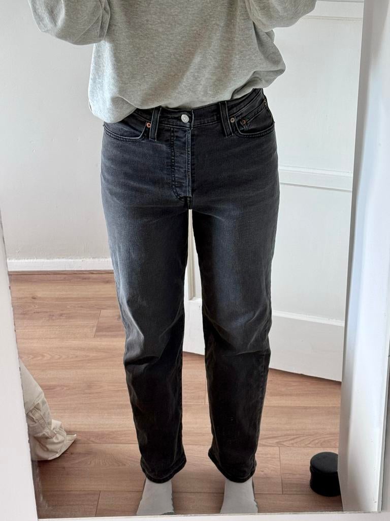 Levi's Ribcage Ankle Jeans W30/L31 Grijs, Ophalen of Verzenden, Zo goed als nieuw, Grijs, W30 - W32 (confectie 38/40)