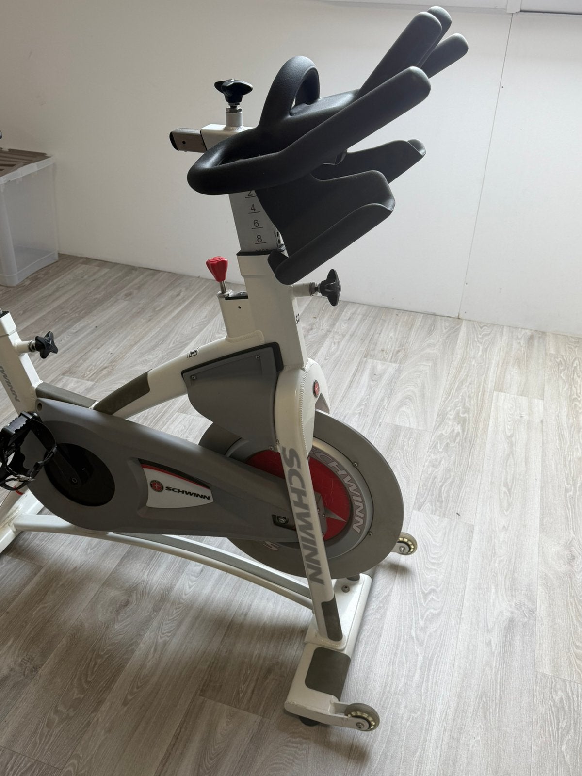 Professionele spinner, Sport en Fitness, Ophalen, Gebruikt, Benen, Spinningfiets