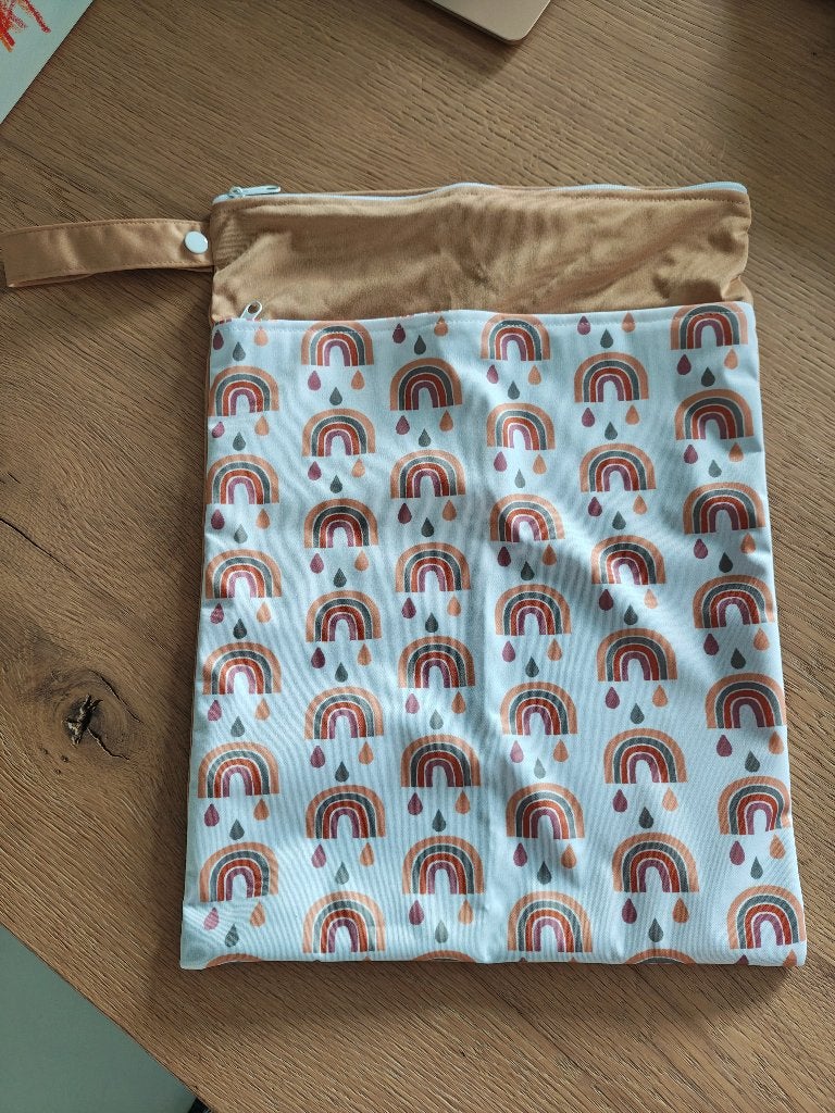 Wetbag goudkleurig regenboogjes, Ophalen of Verzenden, Nieuw