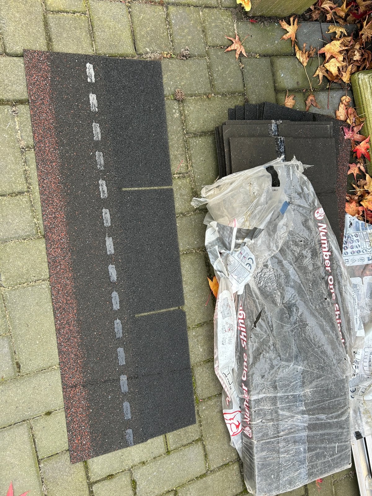Daksingels zwart, nieuw. Ca 30 stuks, Ophalen, Overige materialen, Zwart, Zo goed als nieuw