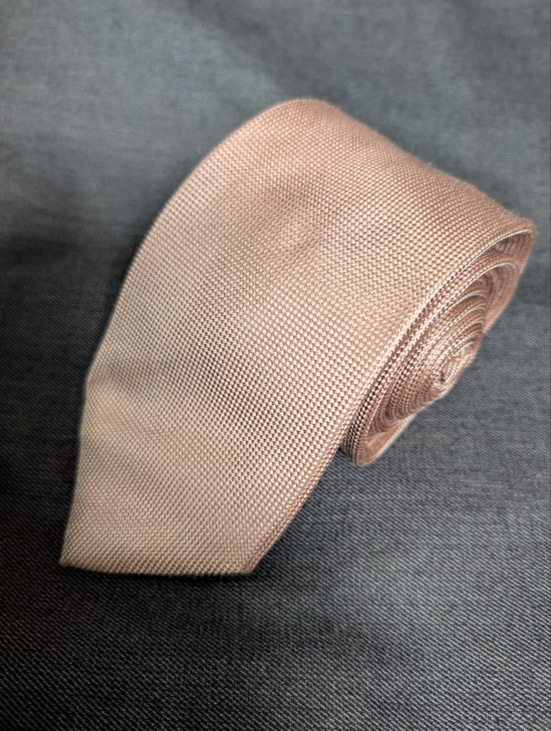 Elegante beige stropdas - Zo goed als nieuw, Kleding | Heren, Stropdassen, Effen, Onbekend, Beige, Ophalen of Verzenden