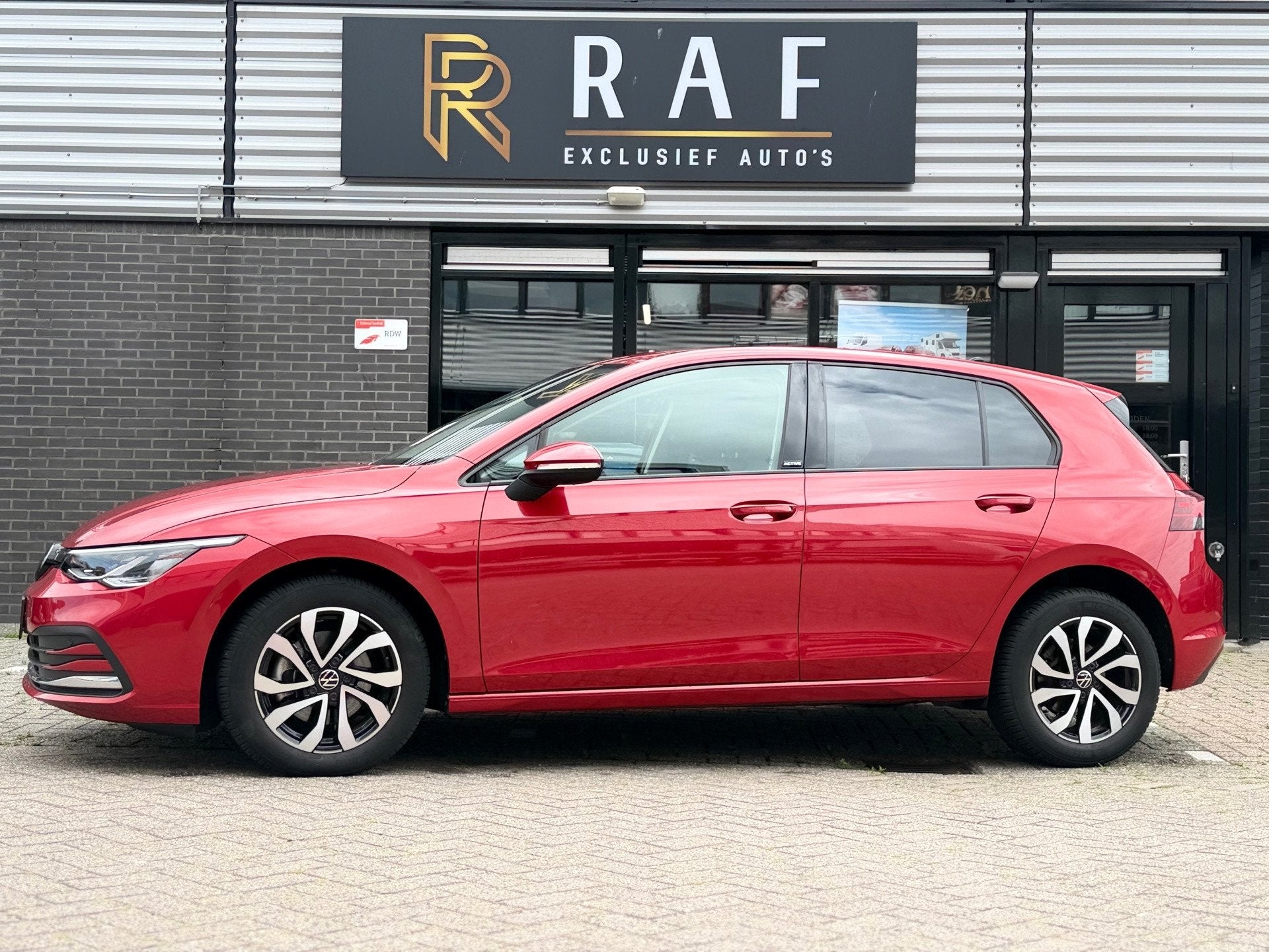 Volkswagen Golf 1.0 TSI Life,TrekhaakAutomaat,Airco,Carplay,, Auto's, Dealer onderhouden, Stof, Gebruikt, 1202 kg