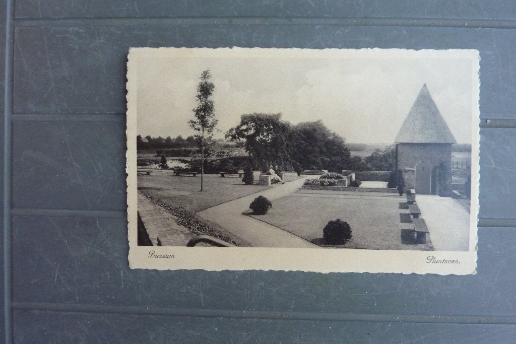Bussum Plantsoen 1939, Ophalen of Verzenden, 1920 tot 1940, Gelopen, Noord-Holland