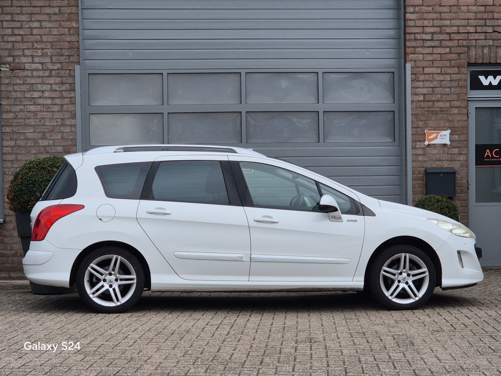 Peugeot 308 SW 1.6 VTi. "7 Persoons" Stoel verwarming nieuwe, Voorwielaandrijving, Verwarmde buitenspiegels, Gebruikt, Zwart