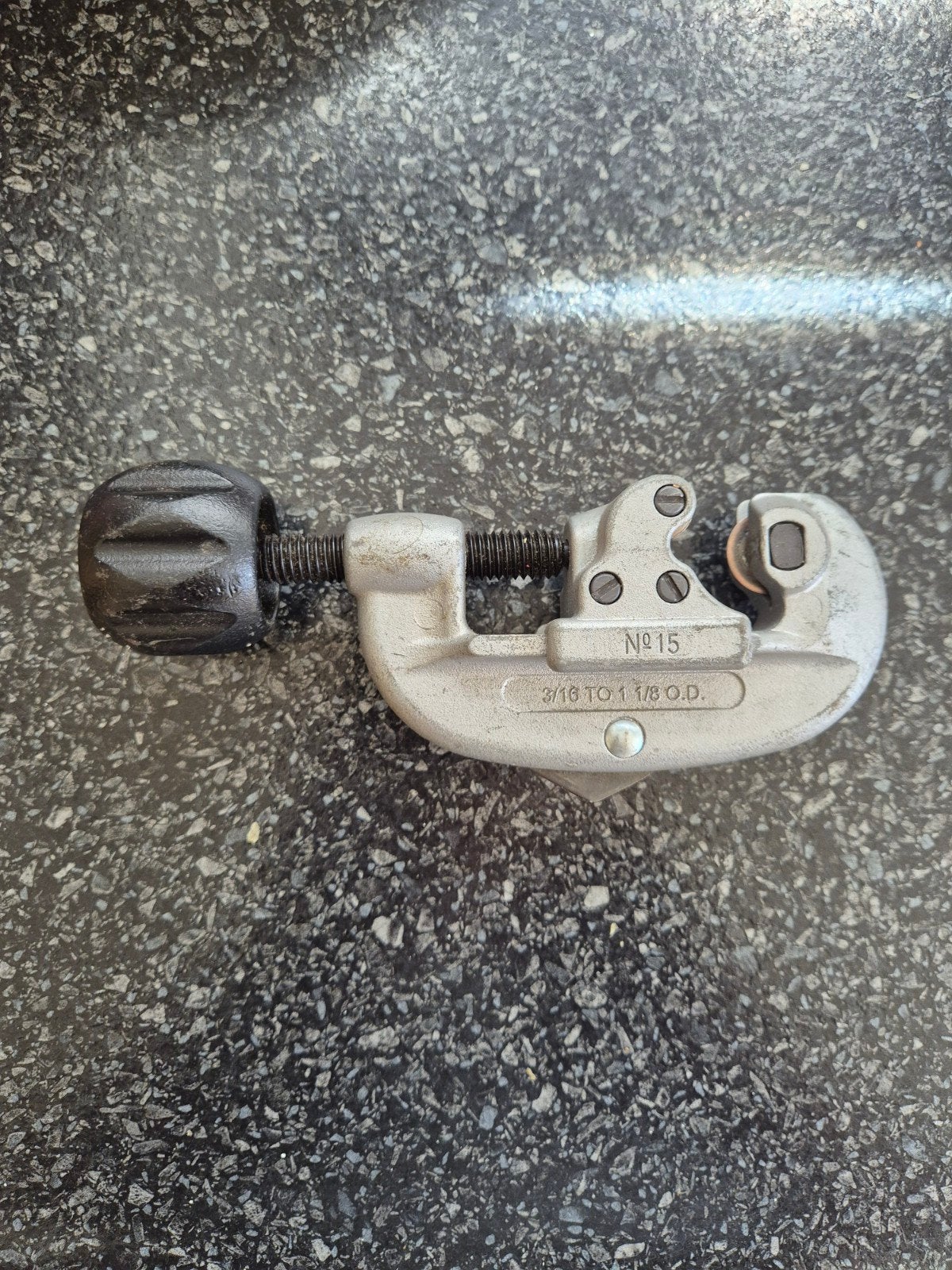 RIDGID No. 15 pijpsnijder 3/16" tot 1 1/8" O.D., Ophalen