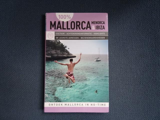 100% Mallorca, Menorca en Ibiza reisgids / time to momo, Overige merken, Europa, Ophalen of Verzenden, Zo goed als nieuw