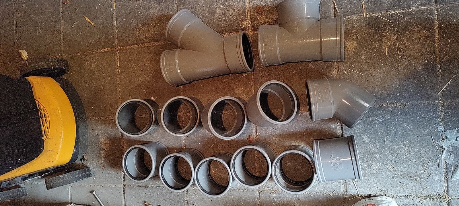 Dyka PVC hulpstukken 125mm: mof, bocht 45, T-stukken, Ophalen, Afvoer, Pvc, Nieuw