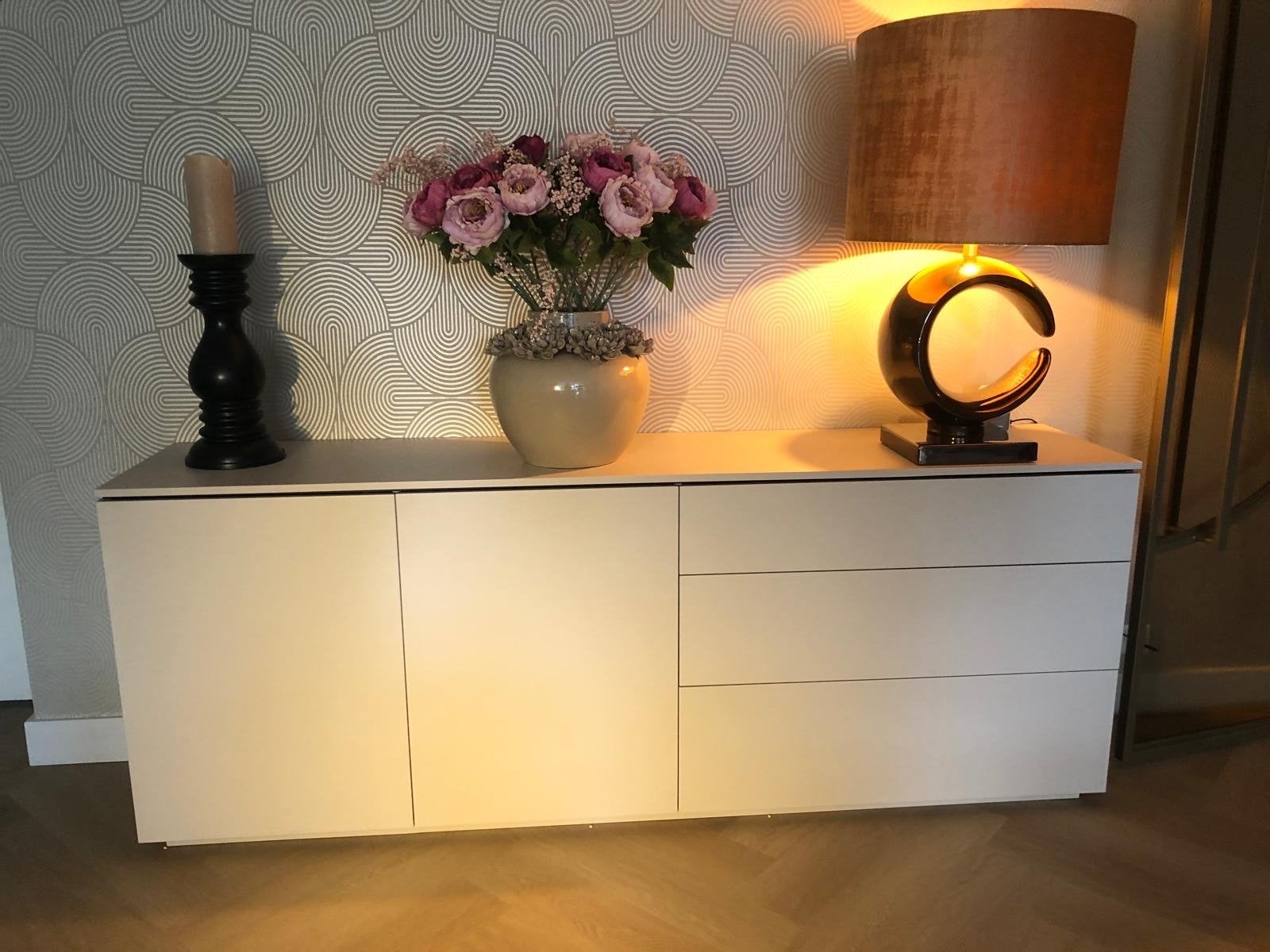 Licht beige dressoir met 3 laden en 2 deuren, Ophalen, Zo goed als nieuw, 200 cm of meer, Met lade(s)