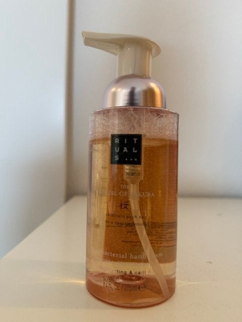 Nieuw Rituals Sakura anti bacterial hand foam wash zeep, Ophalen of Verzenden, Nieuw, Bad & Douche