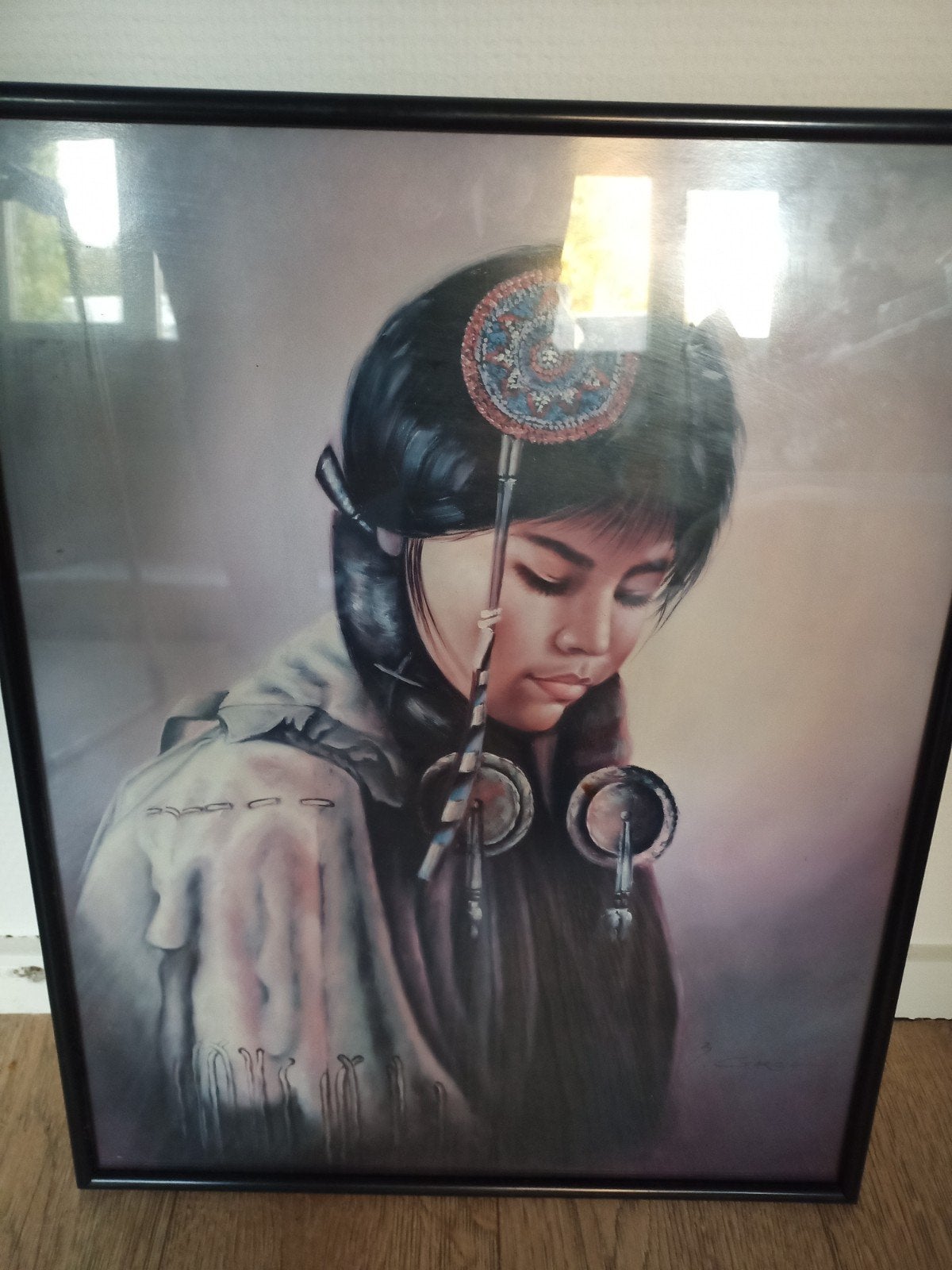 Ingelijst schilderij van Native American vrouw, Portret of Personen, Realistisch, Ophalen of Verzenden, Print