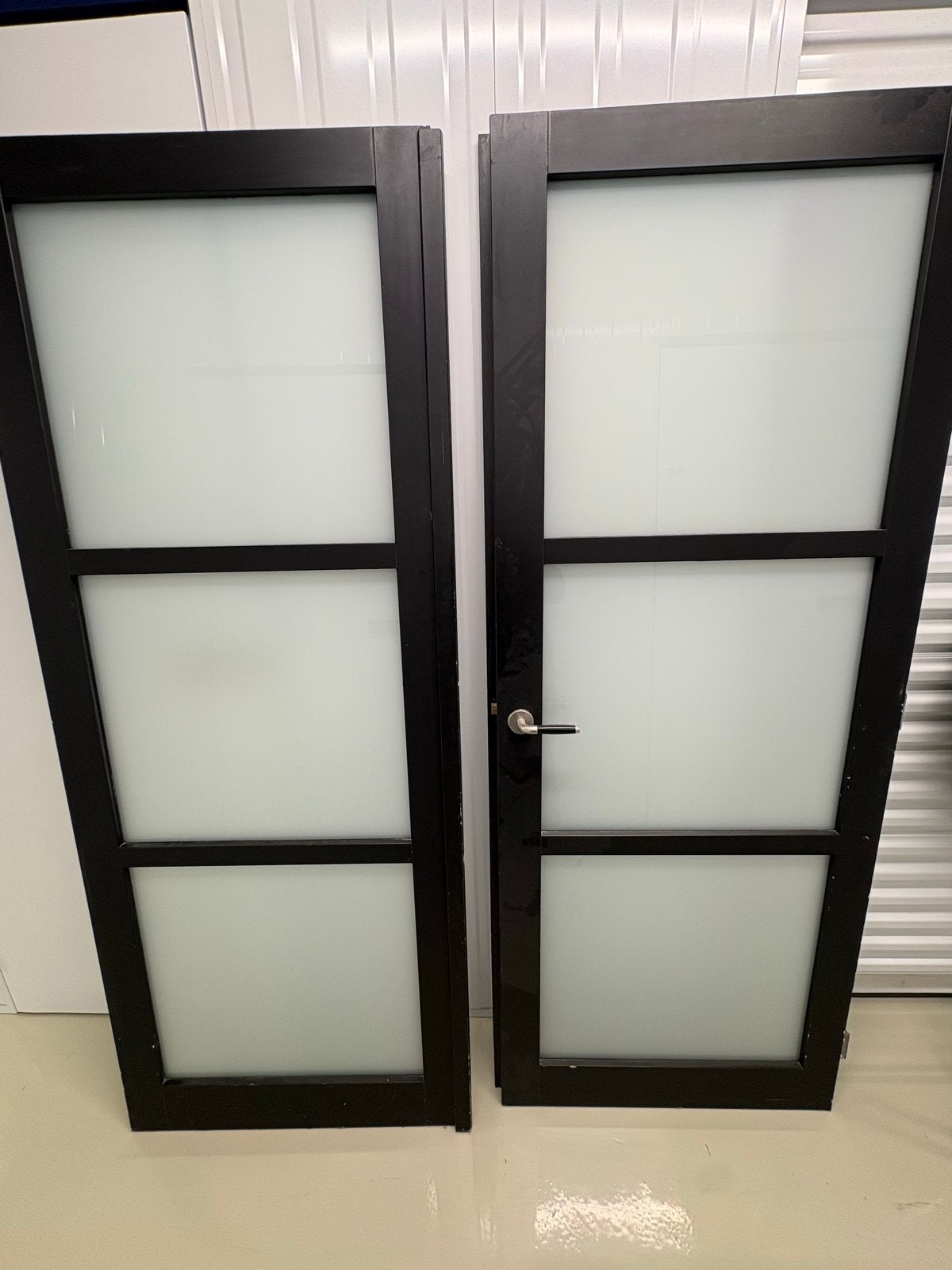 Skantrae gang deur 2x zwart met melkglas (210x85cm), Ophalen, 80 tot 100 cm, Binnendeur, Zo goed als nieuw