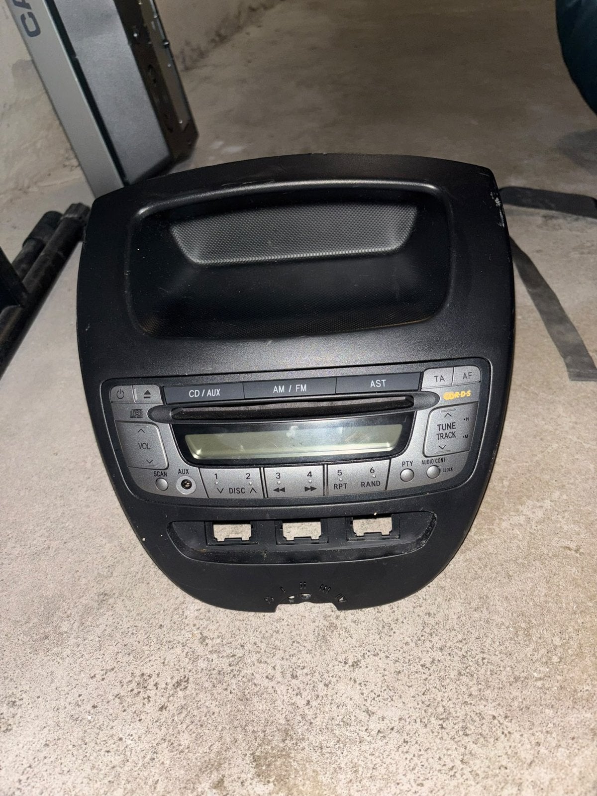 Originele Radio Peugeot 107 - CD/AUX/AM/FM, Ophalen, Gebruikt