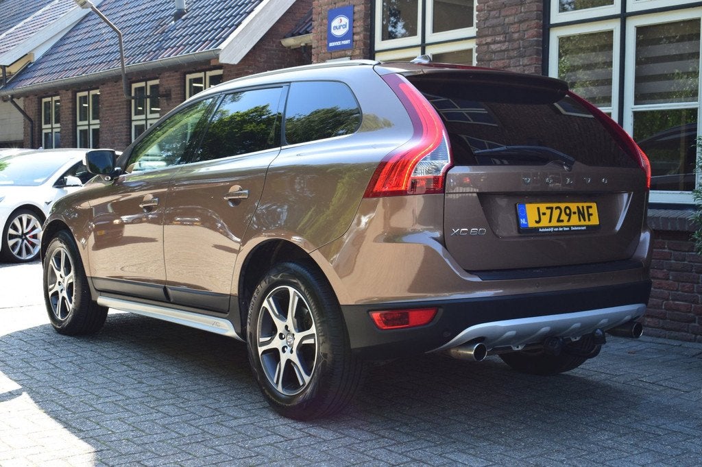 Volvo XC60 3.2 AWD Automaat Summum Trekhaak | Dealeronderhou, Auto's, Volvo, Automaat, Euro 5, Huisgarantie, Bedrijf