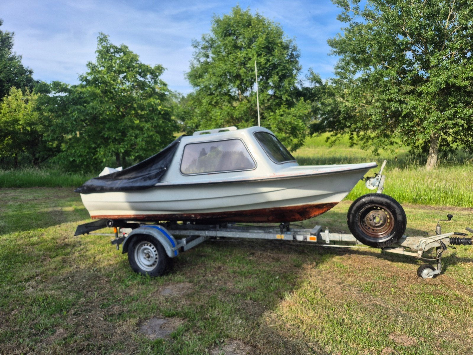 placom 420 polyester kajuitboot, Watersport en Boten, Ophalen, Polyester, Buitenboordmotor
