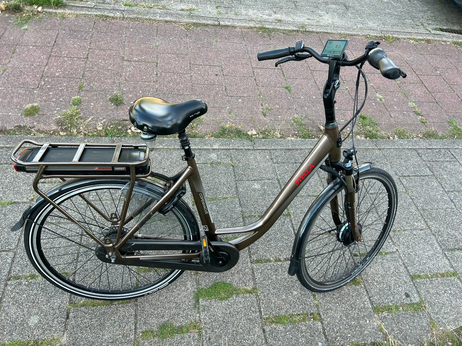 Stella Copenhague e-bike – goede accu + lader + 2 sleutels, Gebruikt, 51 tot 55 cm, 30 tot 50 km per accu, Ophalen