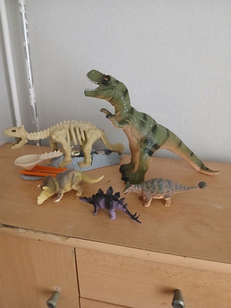 Dinosauriërs, Ophalen, Zo goed als nieuw