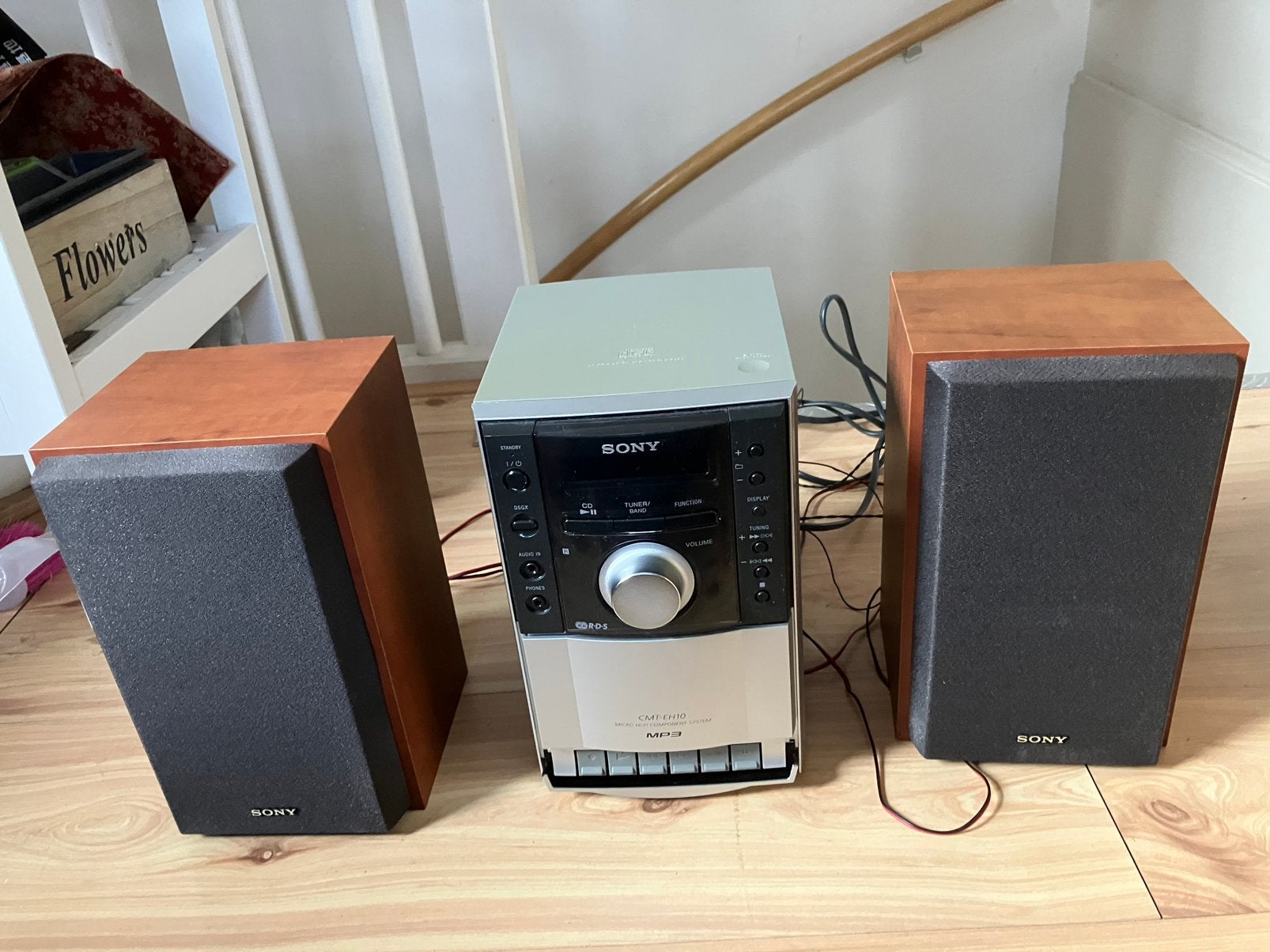 Sony CMT-EH10 micro Hi-FI Set (Cd/cassette speler en radio), Ophalen of Verzenden, Zo goed als nieuw, Sony