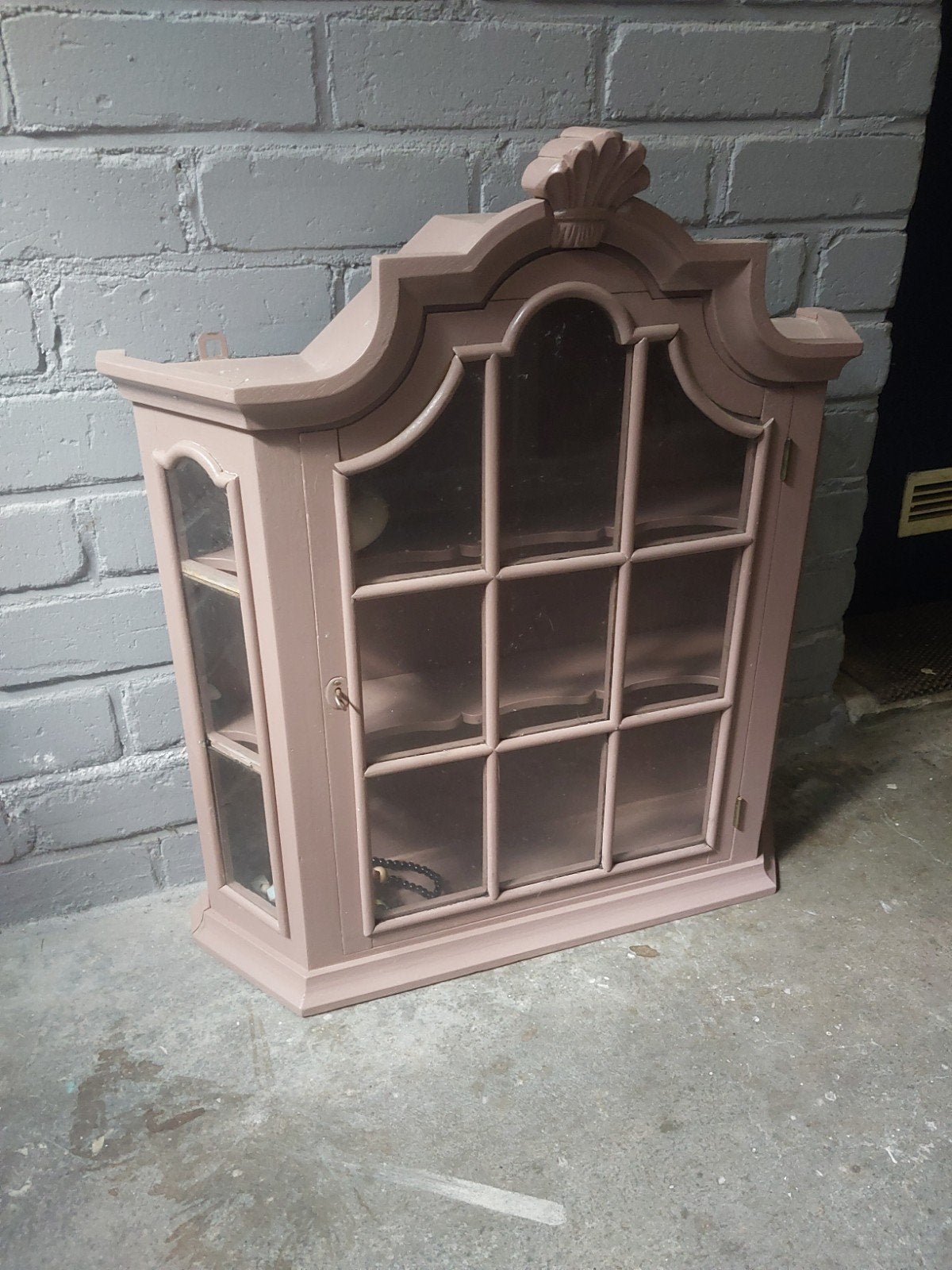 Antieke wandvitrinekast - Roze, Ophalen, 50 tot 100 cm, Minder dan 25 cm, Minder dan 100 cm