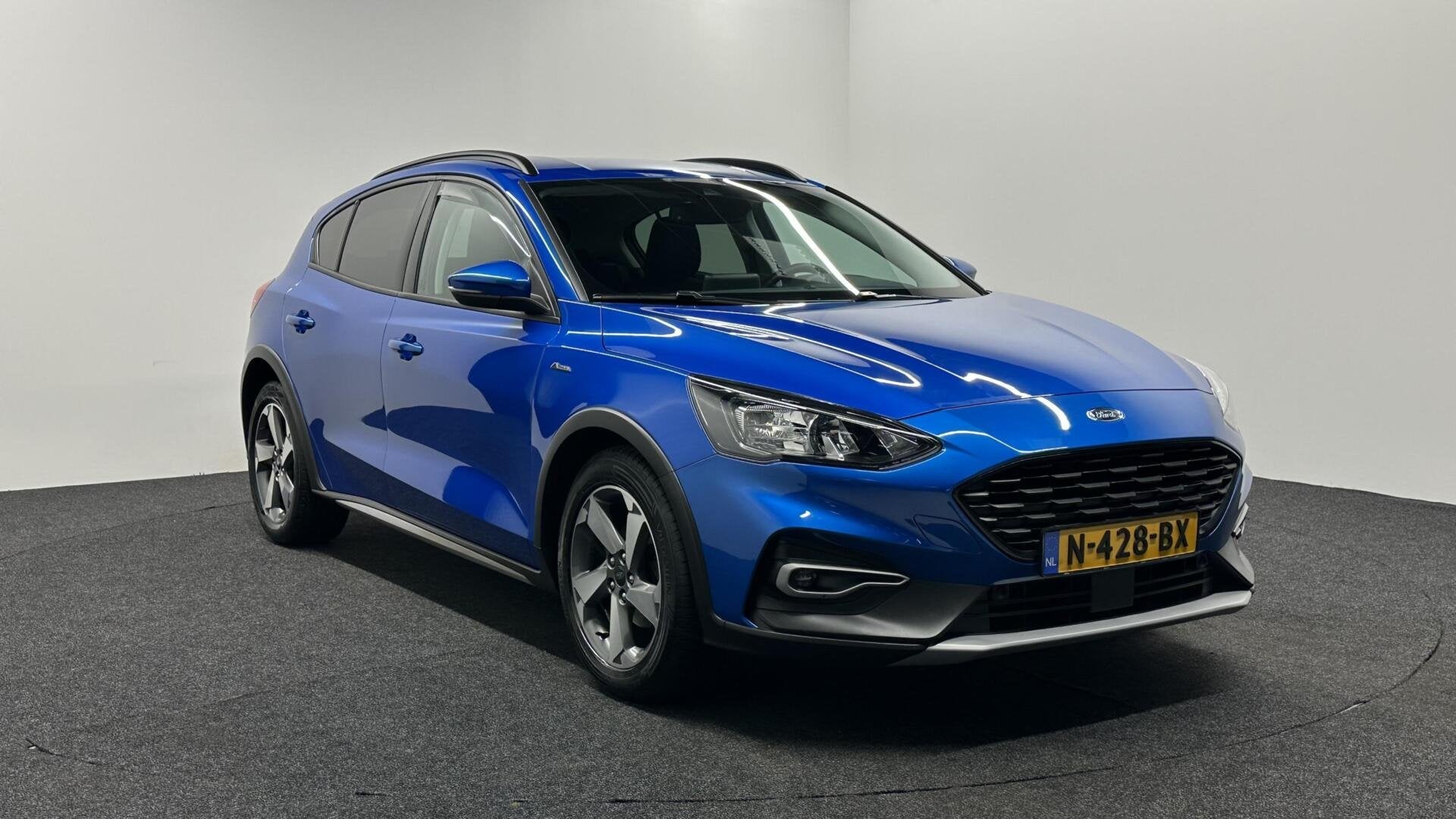Ford Focus 1.0 EcoBoost Active X Business CAMERA CARPLAY NAV, Auto's, 125 pk, Gebruikt, Euro 6, Met garantie (alle)
