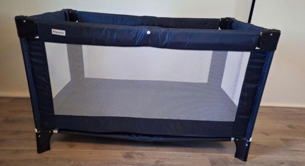 Leuke bed invouw bed, Ophalen of Verzenden, Zo goed als nieuw