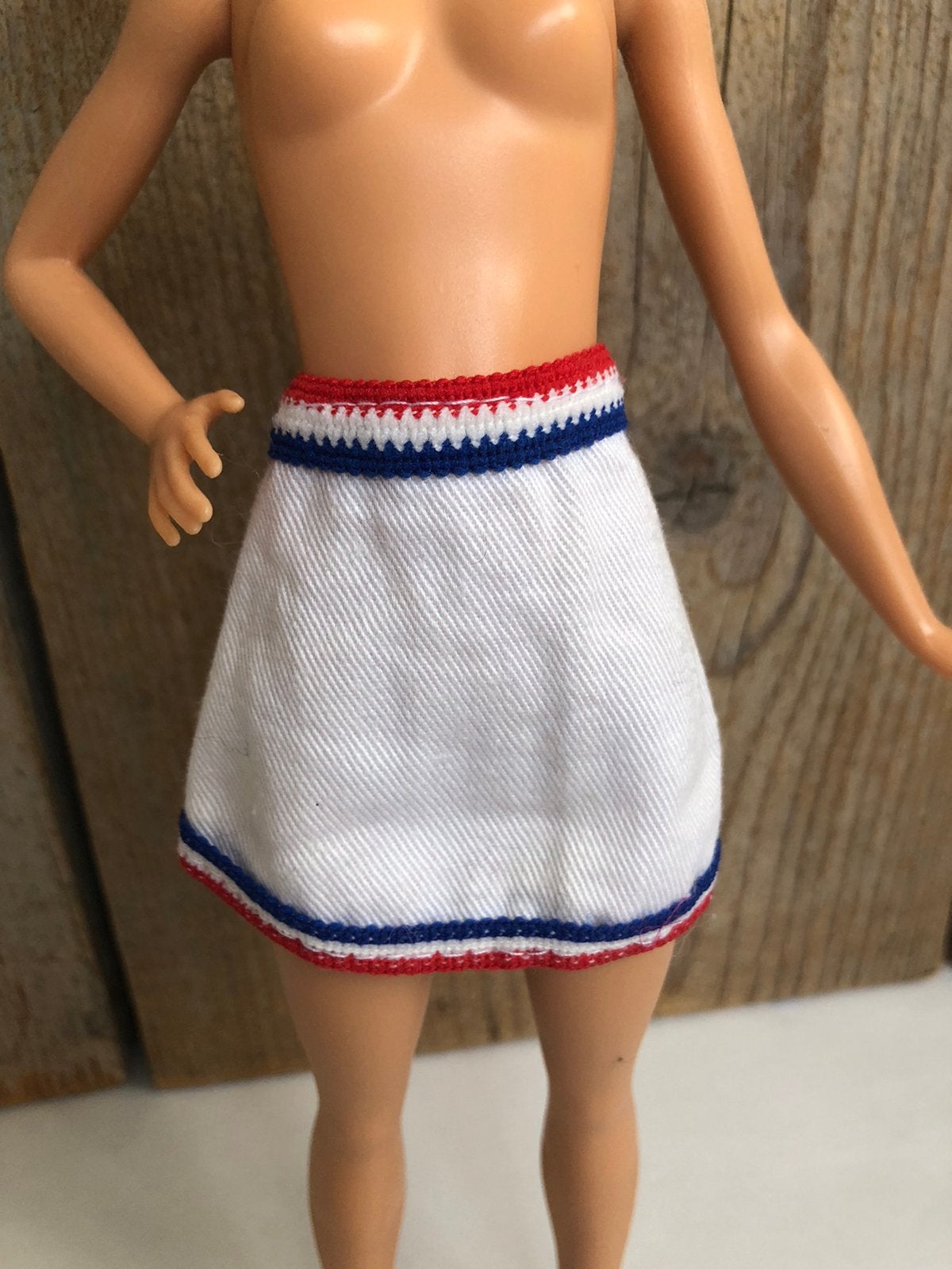 Sindy Tennis rok voor Barbie vintage, Ophalen of Verzenden, Zo goed als nieuw, Kleertjes