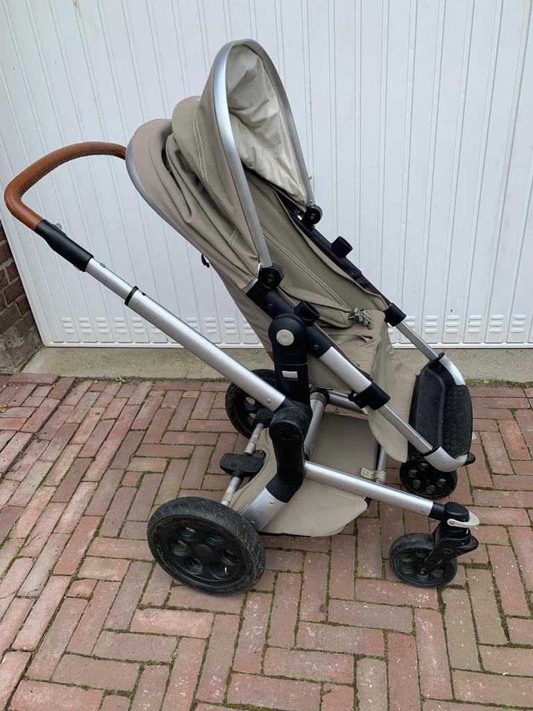Joolzs kinderwagen compleet met accessoires, Kinderen en Baby's, Kinderwagens en Combinaties, Gebruikt, Verstelbare duwstang, Ophalen