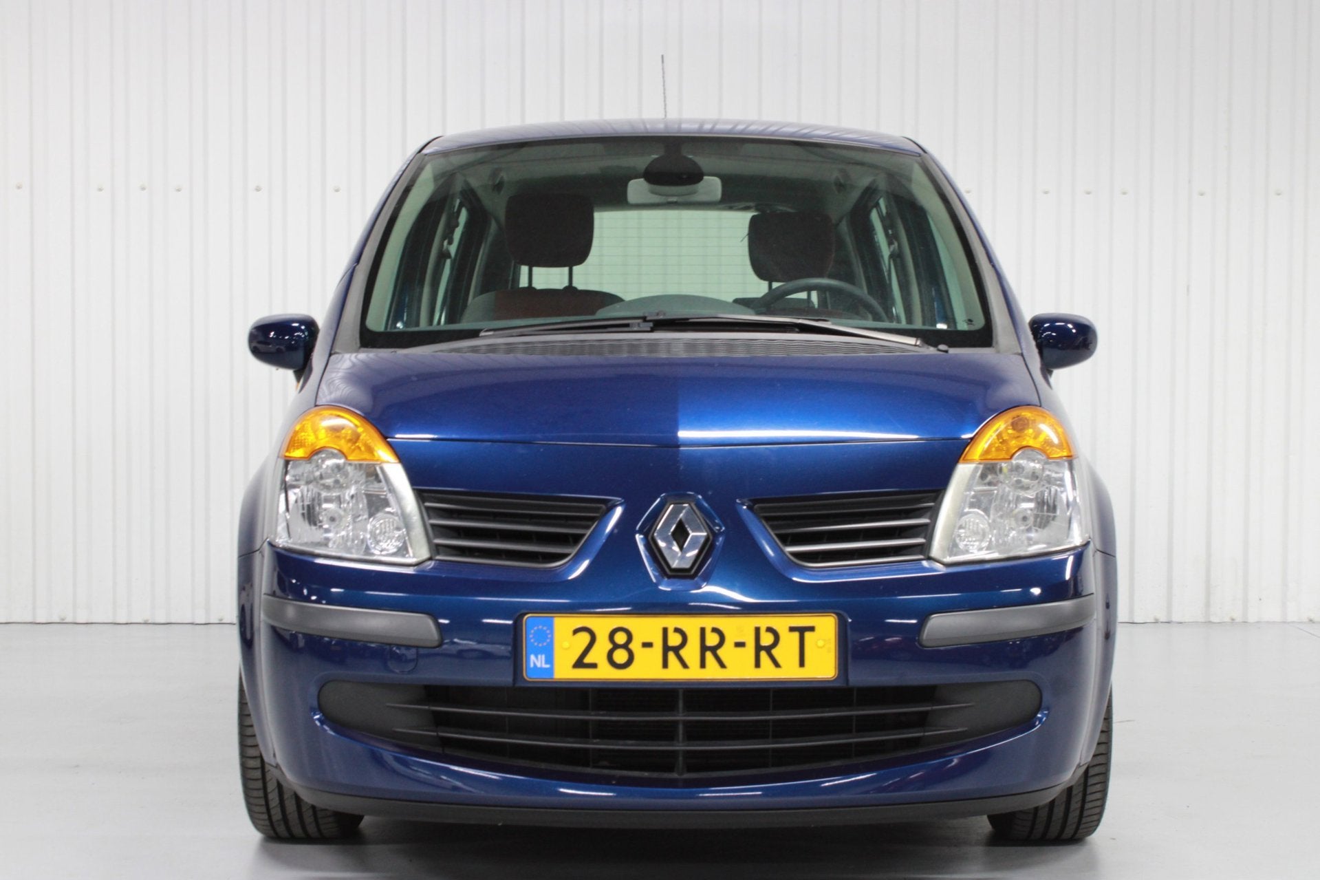 Renault Modus 1.6-16V Expression Luxe, Auto's, Zwart, 4 cilinders, Blauw, 49 €/maand