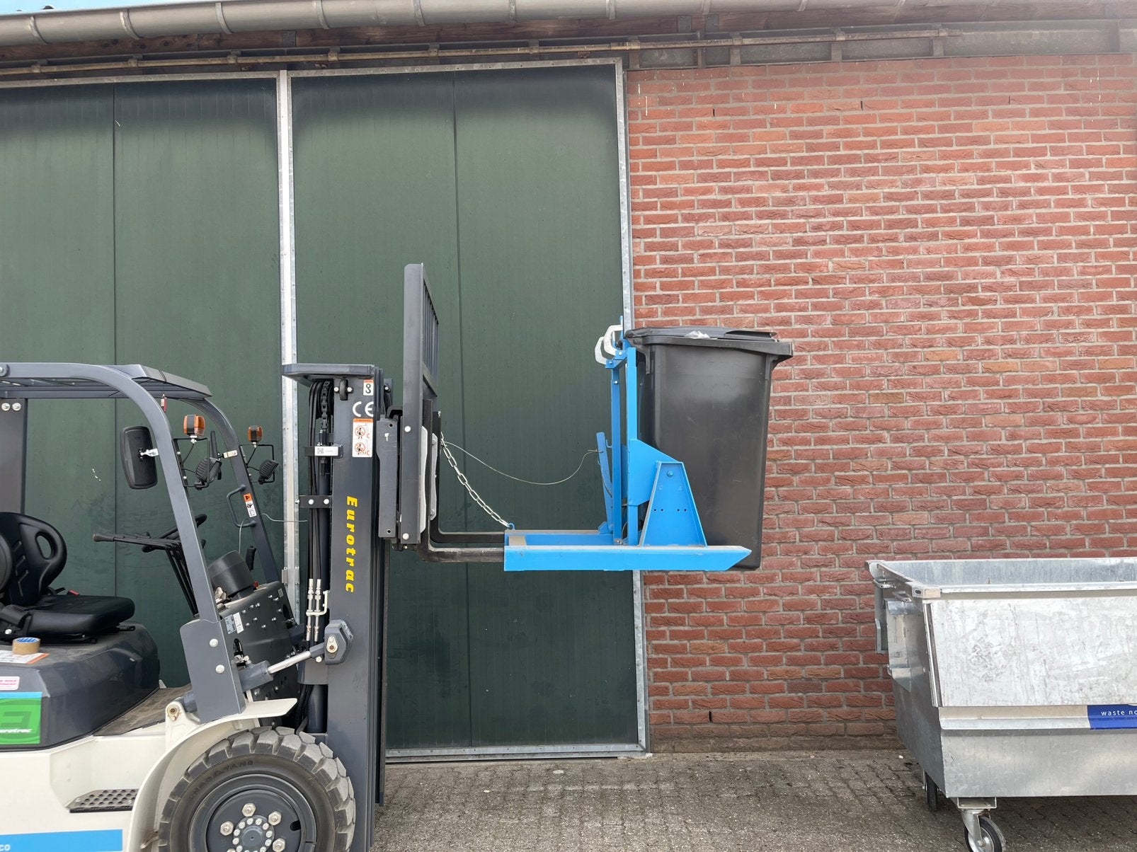 Container kantelaar., Ophalen, Zo goed als nieuw, Metaal, Containerberging