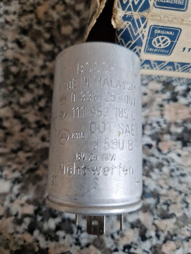NOS 6v Knipperlicht relais VW/Porsche, Ophalen of Verzenden