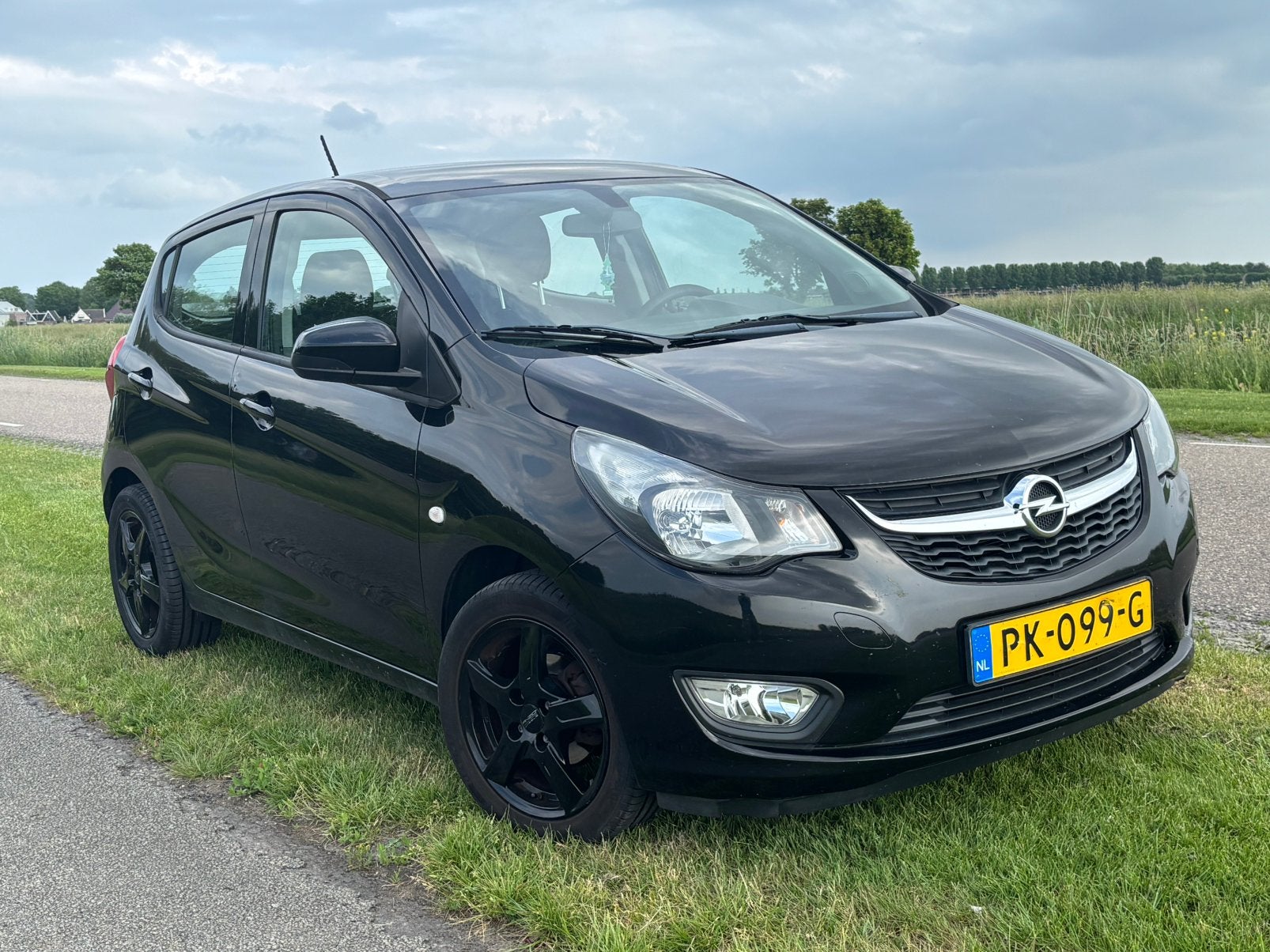 Opel Karl 1.0 Ecoflex 55KW 2017 Zwart, Auto's, Voorwielaandrijving, 839 kg, Stof, 74 pk