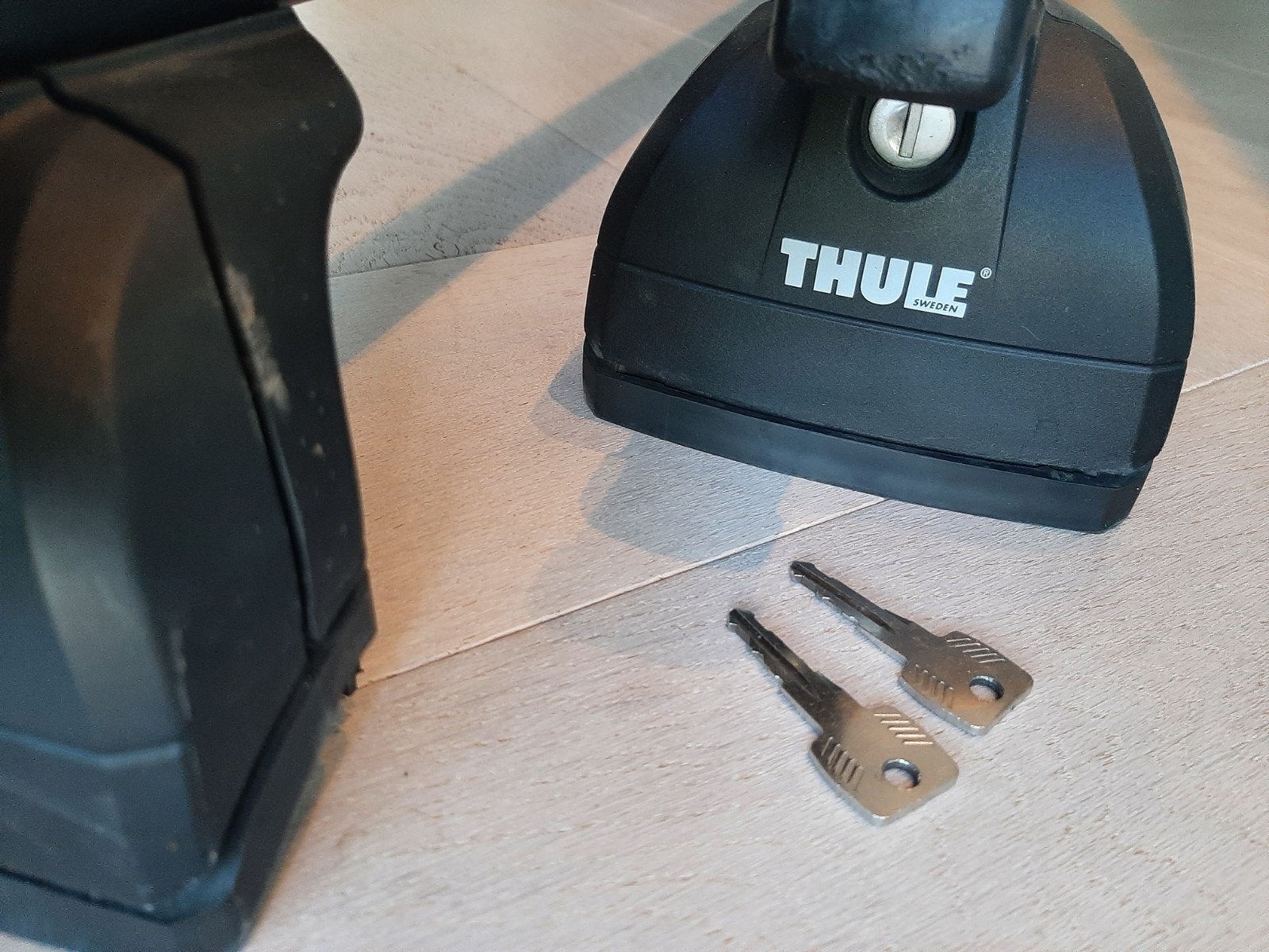 Thule dakdragers met sloten en sleutels, Auto diversen, Dakdragers, Ophalen