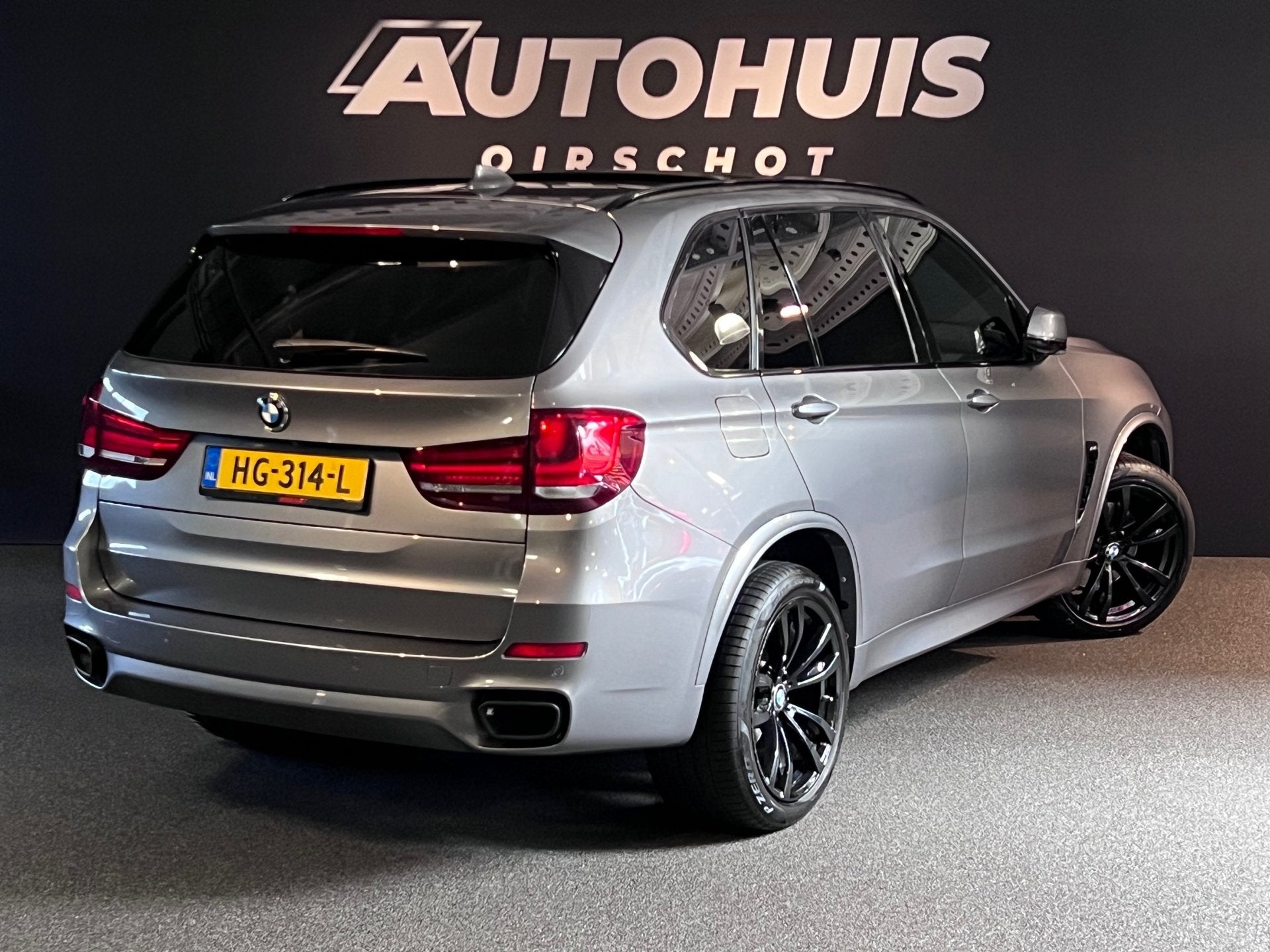 BMW X5 XDrive35i High Executive 7p /M Edition/Pano/H&K/Memor, Auto's, BMW, Automaat, 2005 kg, Gebruikt, 7 stoelen