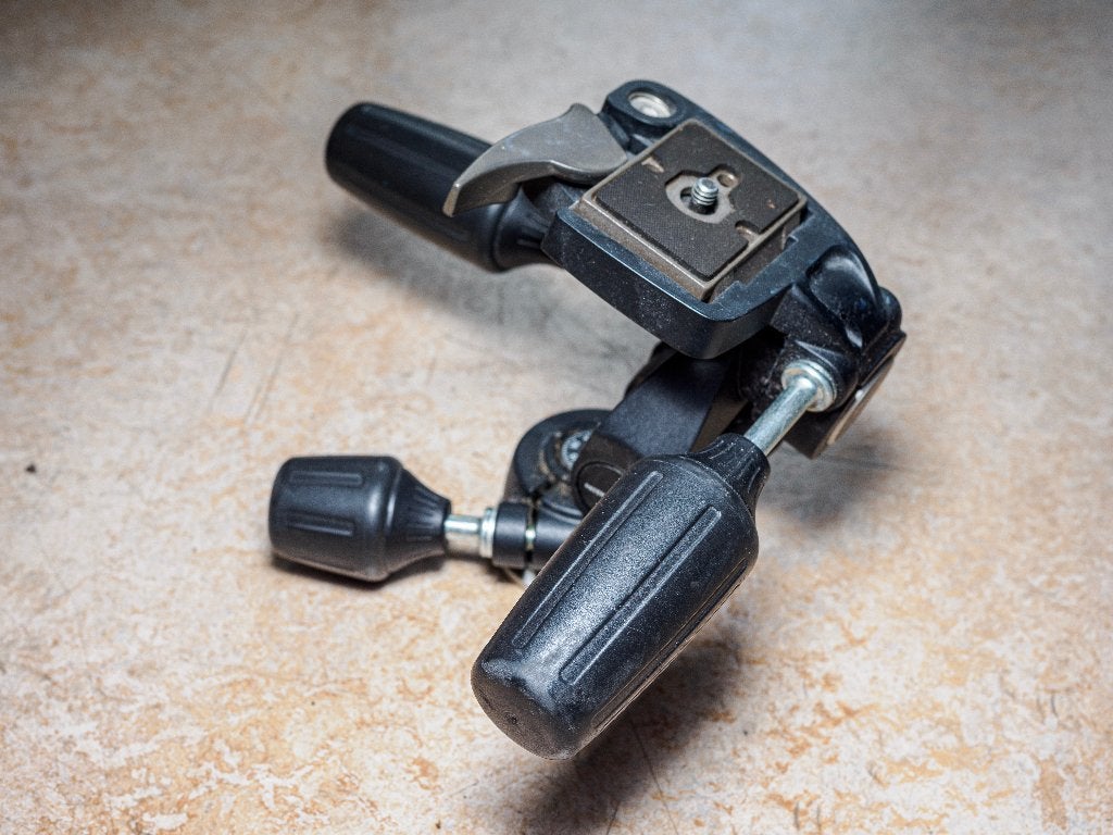 Manfrotto 804RC2 3-weg balhoofd, Gebruikt, 125 cm of minder, Balhoofd, Ophalen of Verzenden