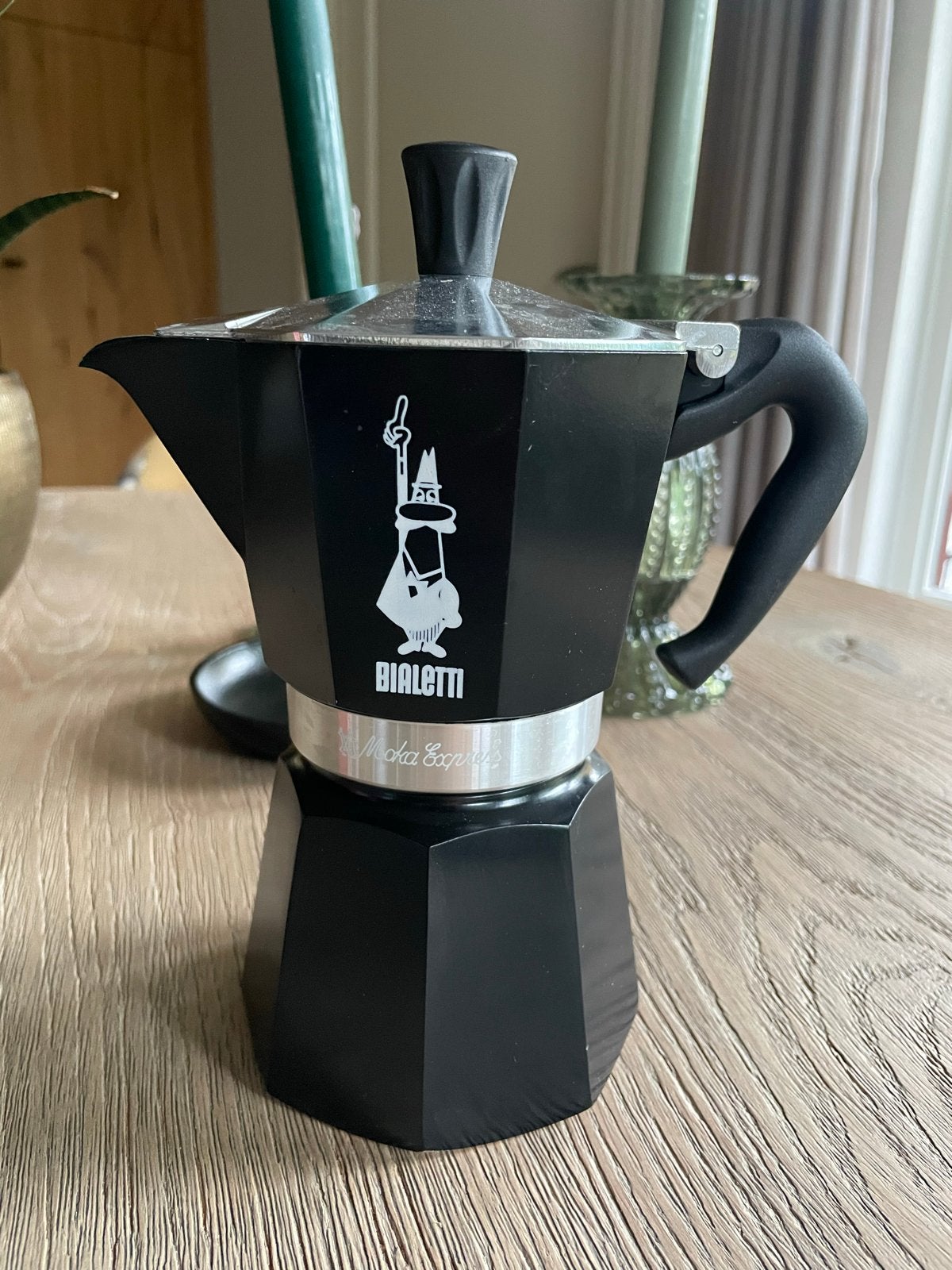 Bialetti Moka Express - Zwart - 6 kopjes, Espresso apparaat, Nieuw, Gemalen koffie, Ophalen of Verzenden